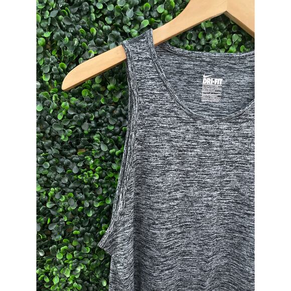 Nike Dri-Fit Workout Tank, Women’s Size S - Picture 2 of 4
